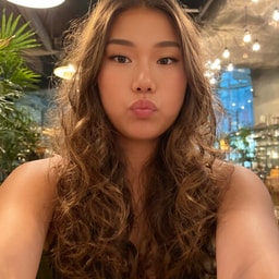 Yuri💕