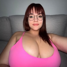 Carmen Curvy